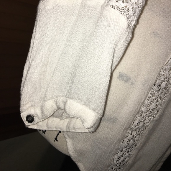 American Eagle Button Down Long Sleeve Blouse - Picture 5 of 8